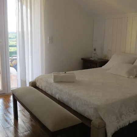 T2 Mountain And Sea Views *
