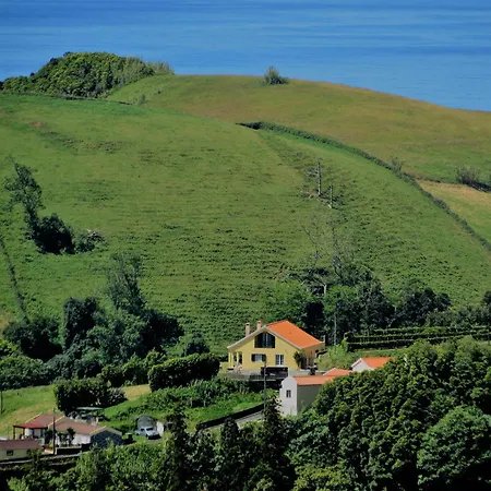 T2 Mountain And Sea Views Apartment Flamengos (Faial)