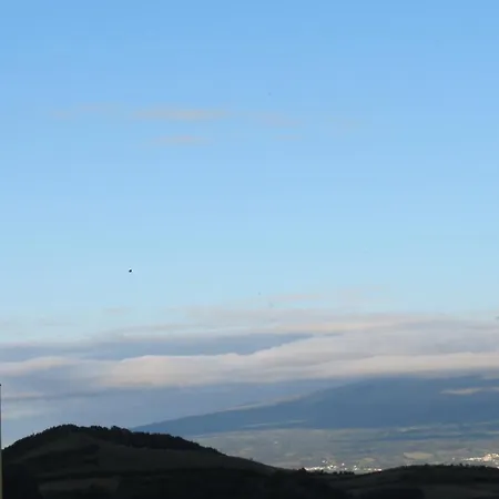T2 Mountain And Sea Views *