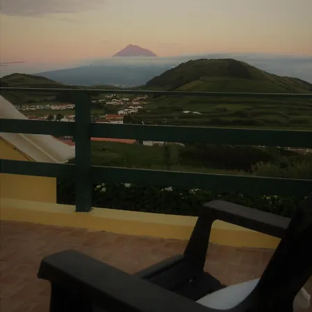 T2 Mountain And Sea Views Apartment *